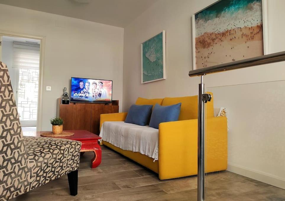 Jos'S House. Thai Loft 50Mt To La Carihuela Beach Torremolinos Zewnętrze zdjęcie